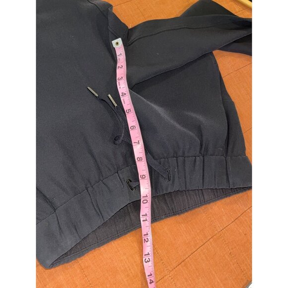 Lululemon On The Fly Womens Black Cropped Pants Women Size 2 - Picture 9 of 10